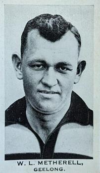 1932 Godfrey Phillips Tobacco Victorian League & Association Footballers #8 Len Metherell Front